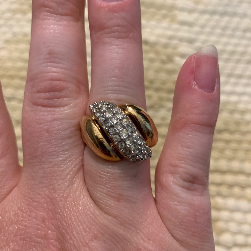 Vintage Rhinestone Gold Ring